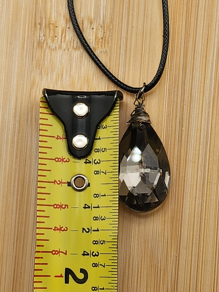 18in Adjustable Teardrop Crystal Pendant Necklace in Smoky Gray