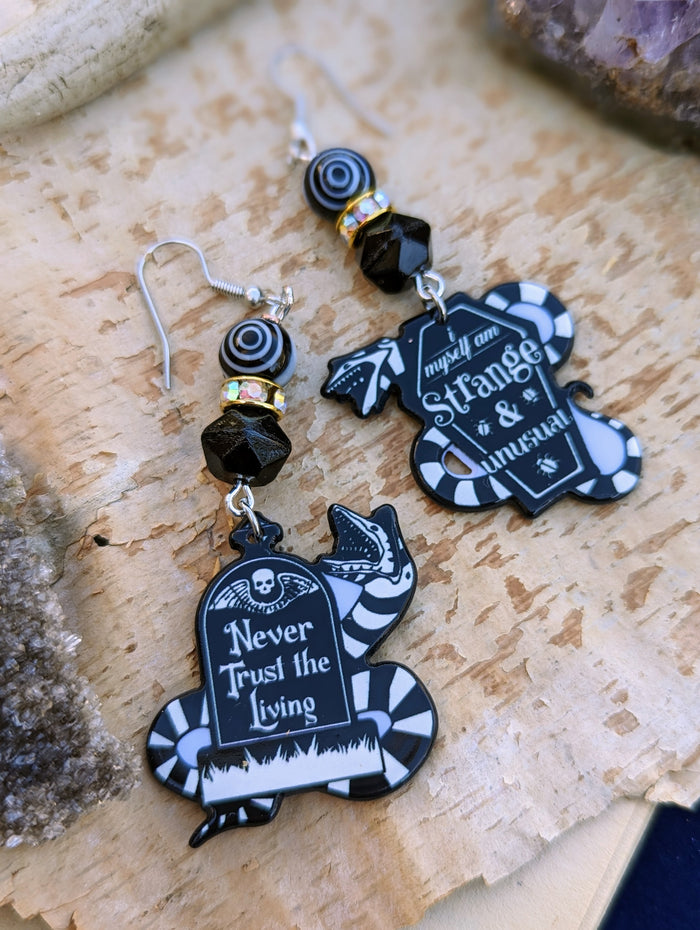 Asymmetrical Beetlejuice Sandworm Earrings - Minxes' Trinkets