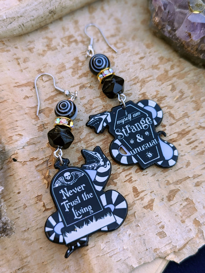 Asymmetrical Beetlejuice Sandworm Earrings - Minxes' Trinkets