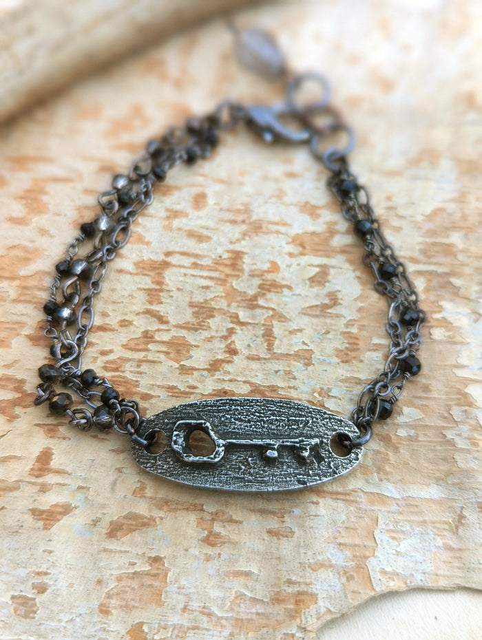Pewter Skeleton Key Bracelet 2 - Minxes' Trinkets