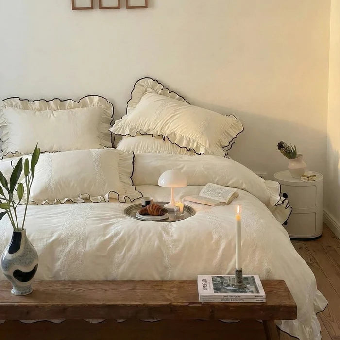 - Ever Lasting - Silky Ruffle Small Room Bedding Set / Ivory White - Bedding Set - Ever Lasting