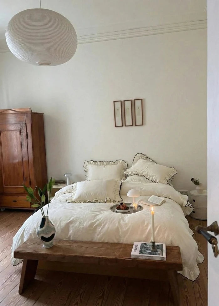 - Ever Lasting - Silky Ruffle Small Room Bedding Set / Ivory White - Bedding Set - Ever Lasting